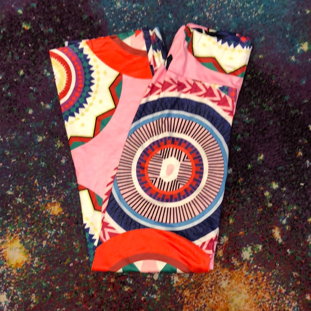 PSYCHEDELIC GEOMETRIC PRINT YOGA PANTS SIZE MEDIUM NEW